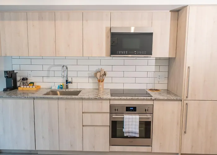 Silverstone Downtown Center Long-Stay Home In Vancouver