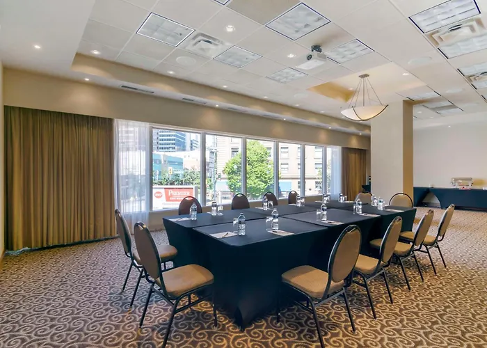 Best Western Premier Chateau Granville Hotel & Suites & Conference Centre
