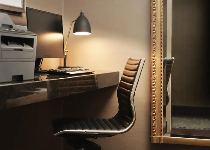 L'Hermitage Hotel